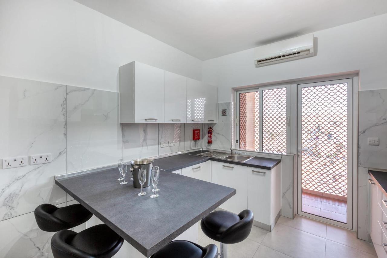 Pool Apartment Is-Swieqi Esterno foto